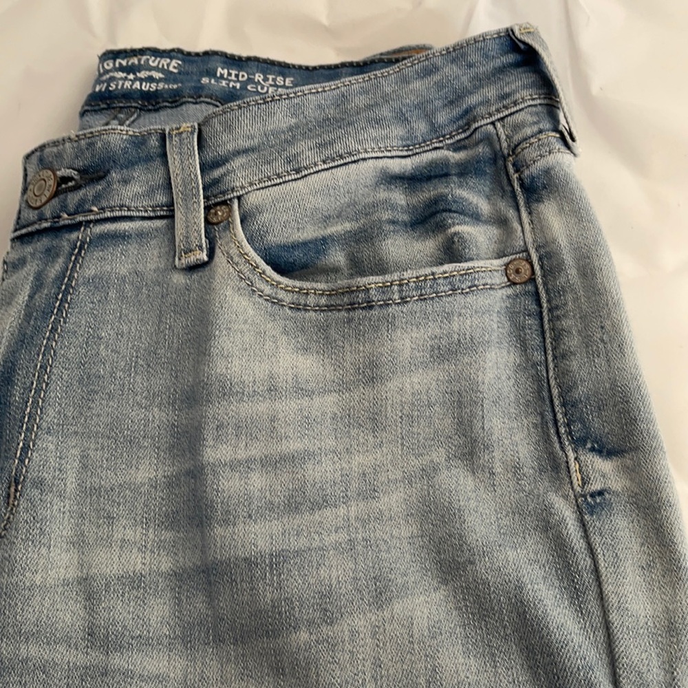 Levi’s Mid-Rise Slim Cuffed jeans size 12P